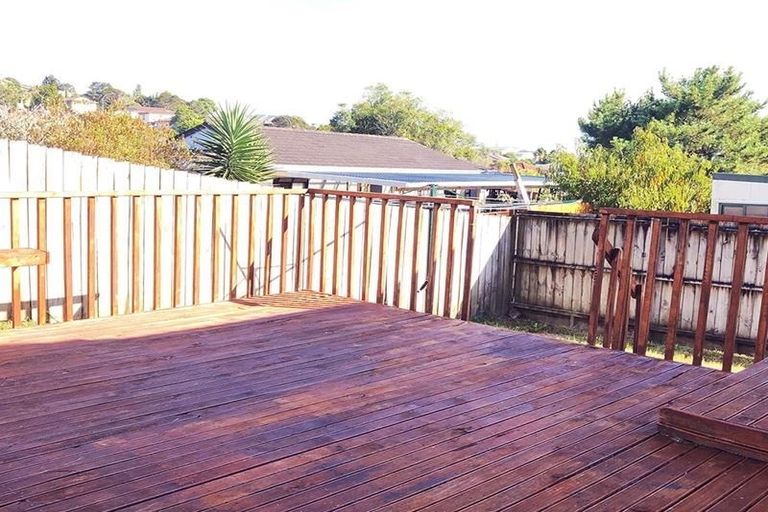 Photo of property in 142 Solar Road, Glen Eden, Auckland, 0602