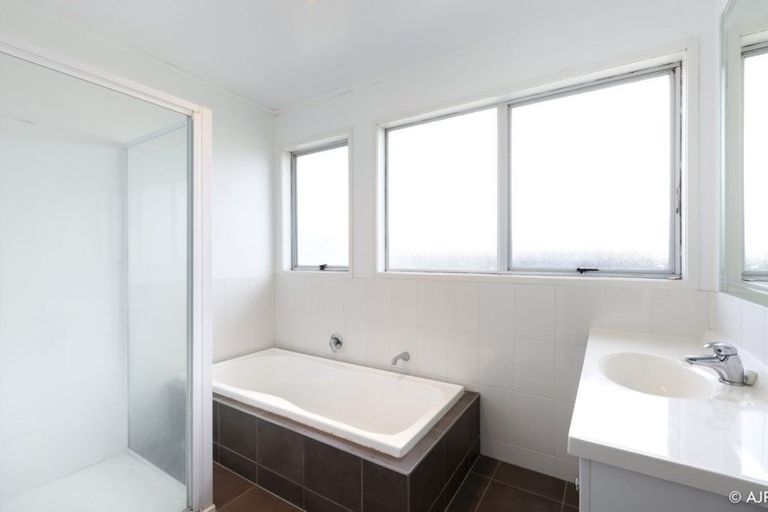 Photo of property in 19 Mareretu Avenue, Patumahoe, Pukekohe, 2679