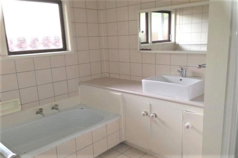 Photo of property in 20 Magnolia Avenue, Opaheke, Papakura, 2113