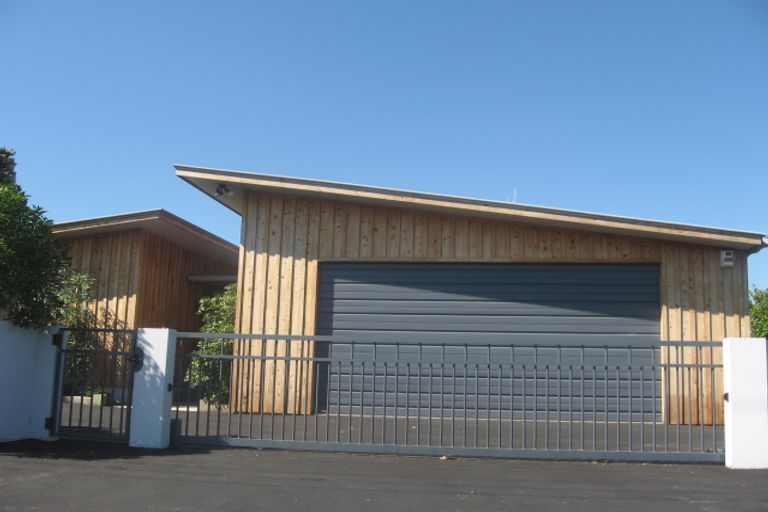 Photo of property in 445 Pukehina Parade, Pukehina, 3189