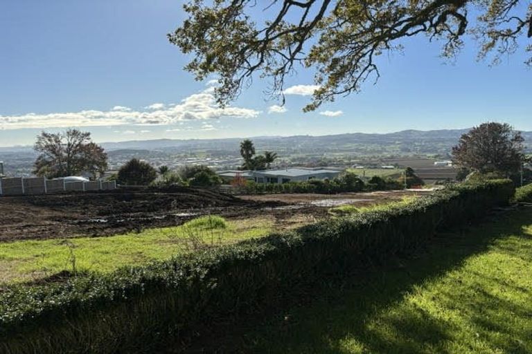 Photo of property in 101 Anzac Road, Pukekohe, 2120