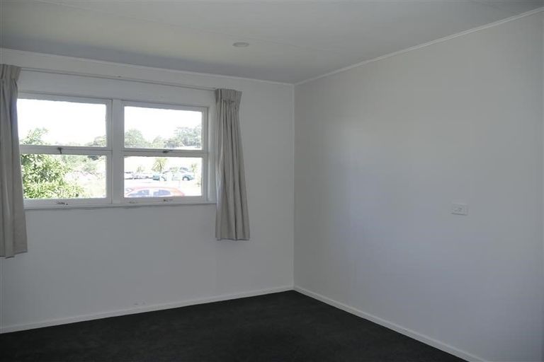 Photo of property in 37 West End Avenue, Woodhill, Whangarei, 0110