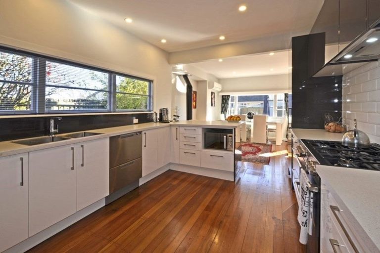 Photo of property in 241 Weston Road, St Albans, Christchurch, 8052