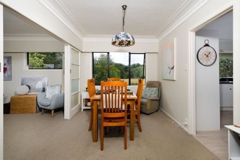 Photo of property in 264 Waikoukou Valley Road, Waimauku, 0882