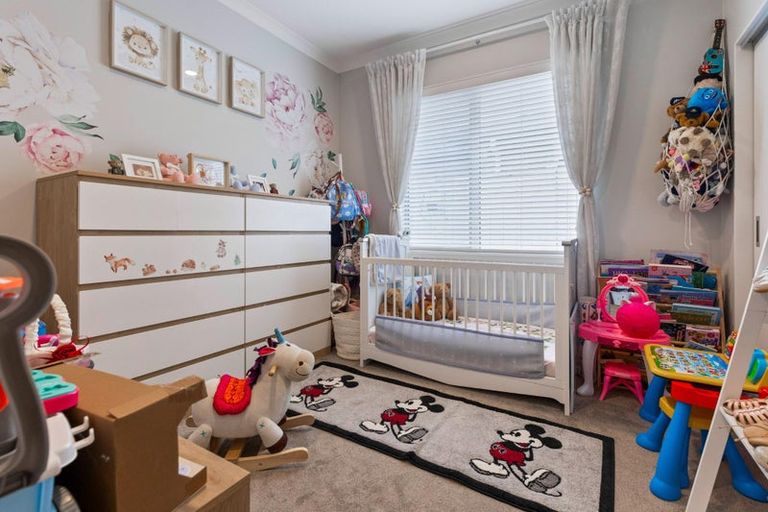 Photo of property in 8 Gemscott Crescent, Huapai, Kumeu, 0810