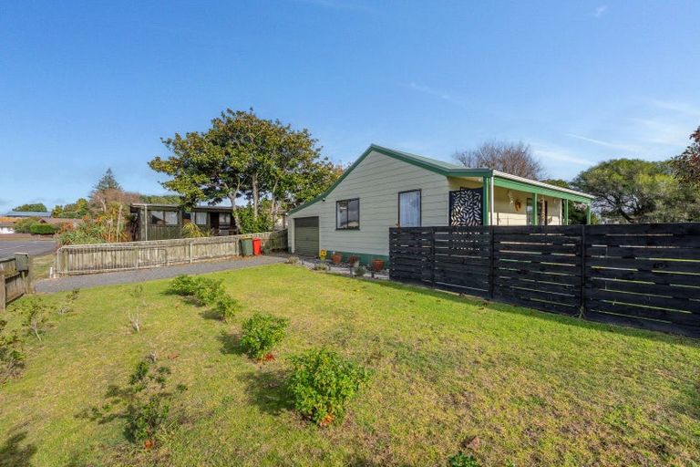 Photo of property in 83 Norfolk Crescent, Otaki Beach, Otaki, 5512