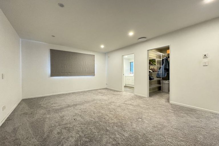 Photo of property in 165 Townsend Road, Miramar, Wellington, 6022