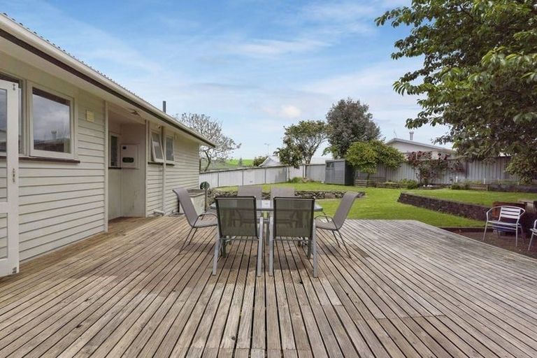 Photo of property in 93 Crawford Avenue, Mangere Bridge, Auckland, 2022