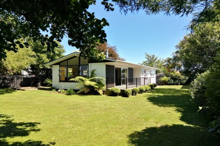 Photo of property in 5 Kahikatea Street, Inglewood, 4330