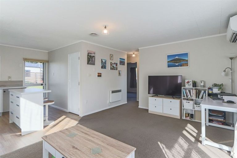 Photo of property in 17 Koromiko Street, Inglewood, 4330