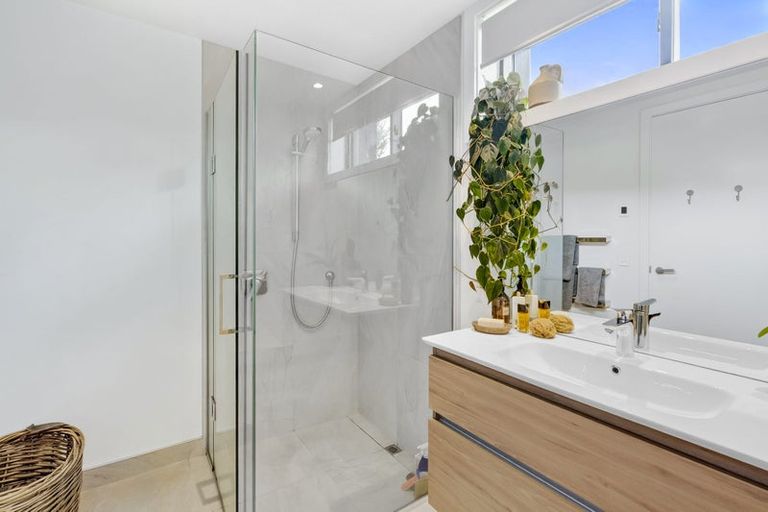 Photo of property in 26 Stackbrae Avenue, Wanaka, 9305