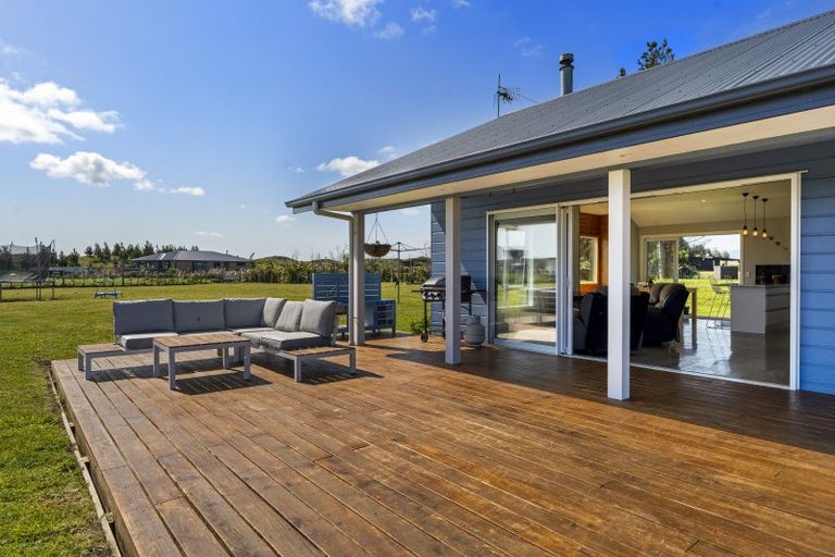 Photo of property in 38 Kanuka Drive, Waitarere, Levin, 5510