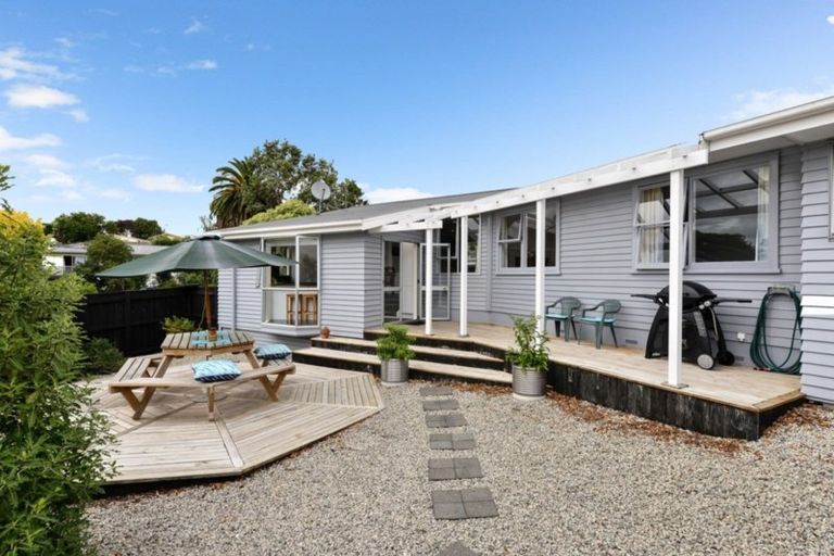 Photo of property in 1 Hatea Place, Dinsdale, Hamilton, 3204