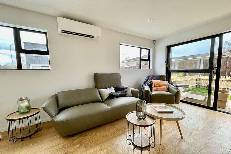 Photo of property in 123e Sunnynook Road, Forrest Hill, Auckland, 0620