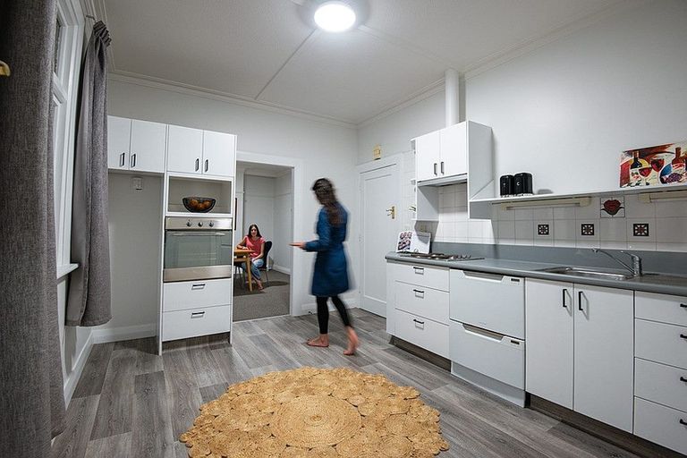 Photo of property in 31 Beach Street, Saint Clair, Dunedin, 9012