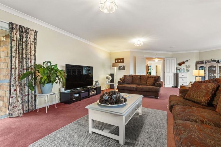 Photo of property in 4 Clayden Drive, Gulf Harbour, Whangaparaoa, 0930