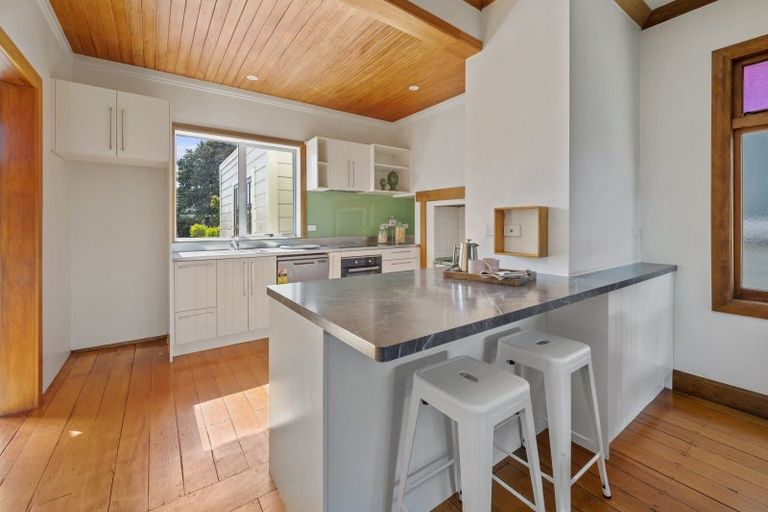 Photo of property in 5 Georges Drive, Napier South, Napier, 4110