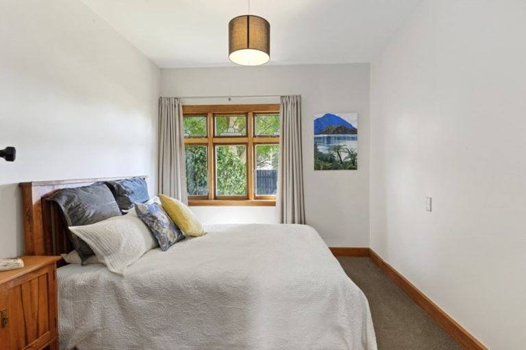 Photo of property in 1/53 Aorangi Road, Bryndwr, Christchurch, 8053