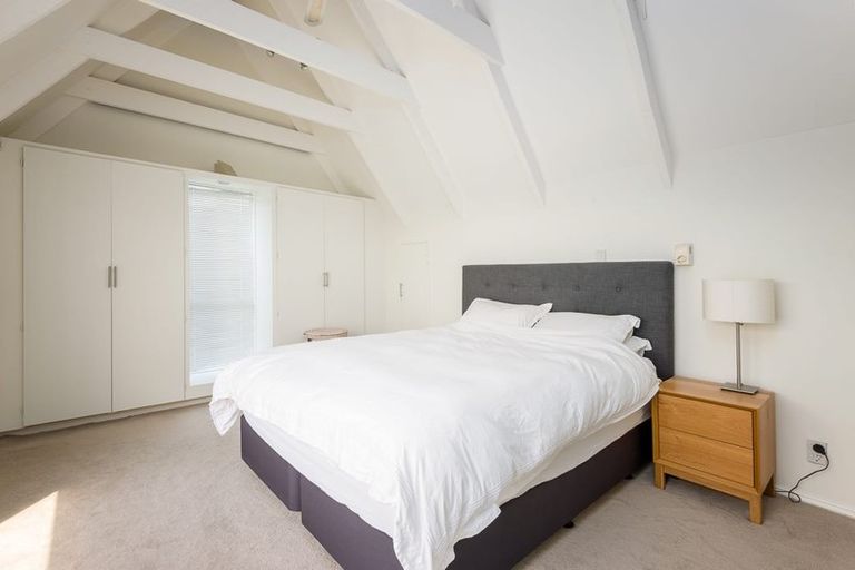 Photo of property in 54a Belleview Terrace, Mount Pleasant, Christchurch, 8081