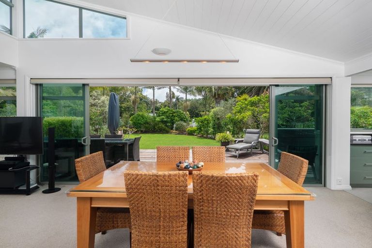 Photo of property in 13 Florance Avenue, Russell, 0202