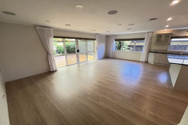 Photo of property in 3 Pohutukawa Place, Karaka, Papakura, 2113