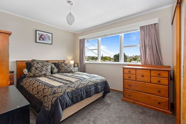 Photo of property in 16 Sundown Avenue, Manly, Whangaparaoa, 0930
