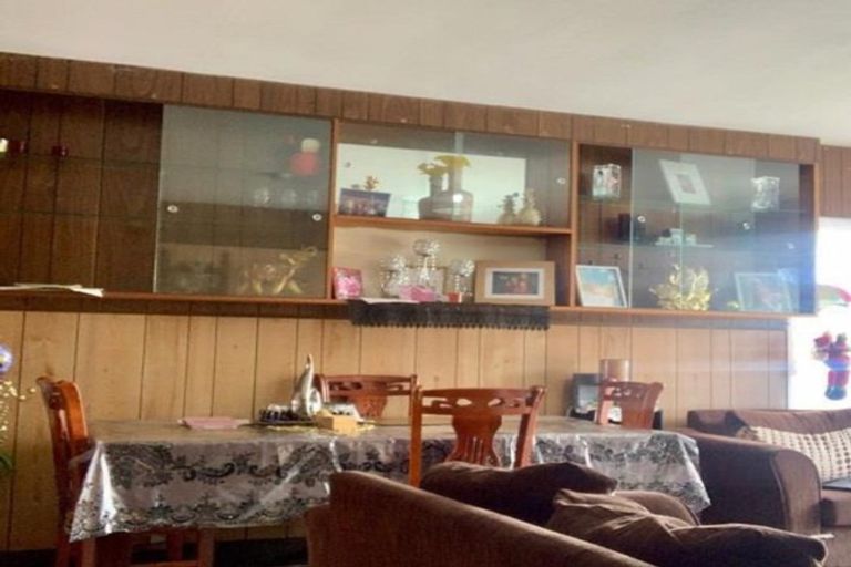 Photo of property in 2/75 Coronation Road, Papatoetoe, Auckland, 2025