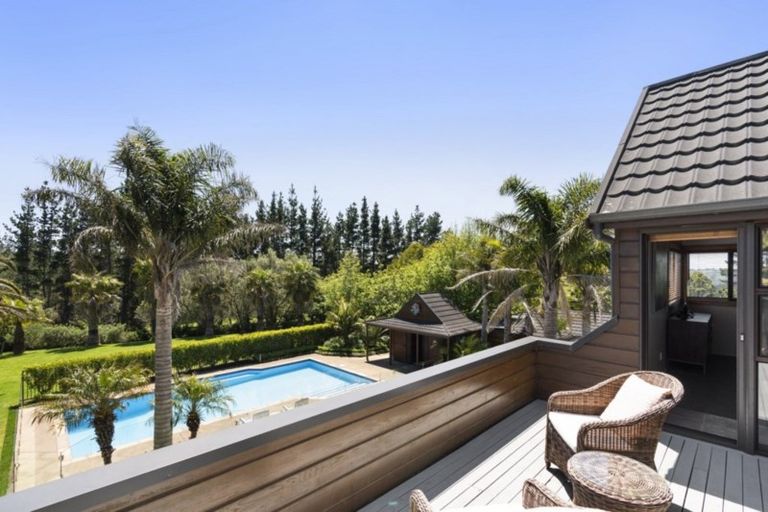 Photo of property in 338 Old North Road, Kumeu, 0892
