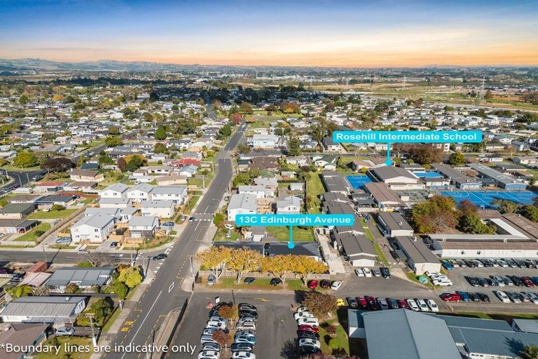Photo of property in 13c Edinburgh Avenue, Rosehill, Papakura, 2113