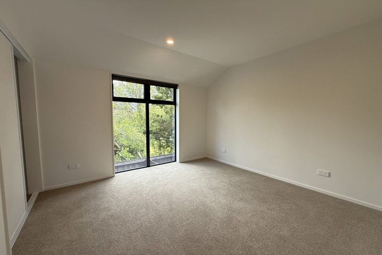 Photo of property in 4/86 Holly Road, St Albans, Christchurch, 8014