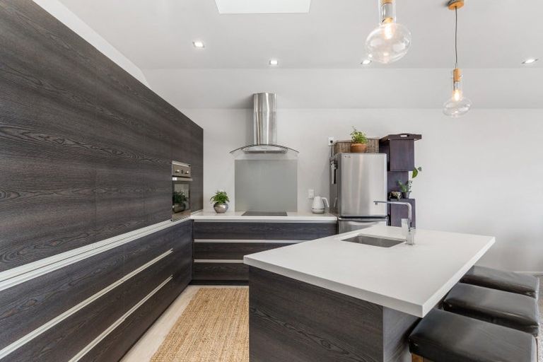 Photo of property in 31 Rannoch Drive, Jacks Point, Queenstown, 9371