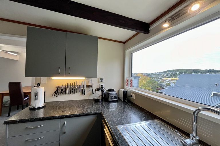 Photo of property in 35b Amapur Drive, Khandallah, Wellington, 6035