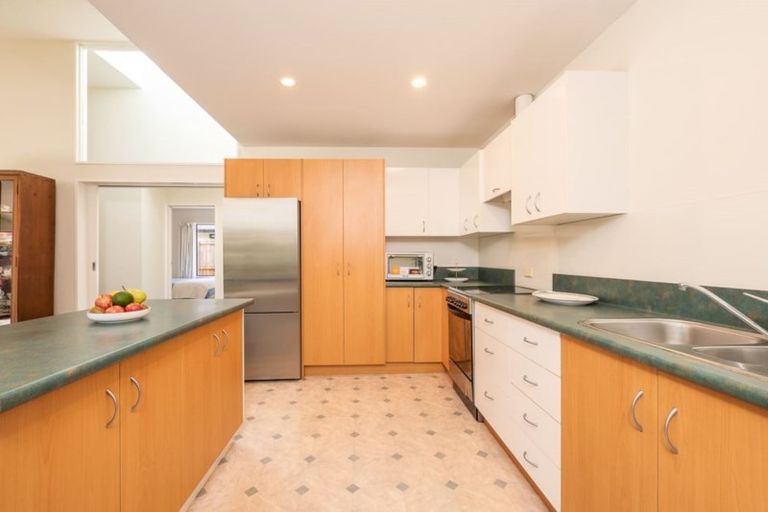 Photo of property in 32a Farquhars Road, Redwood, Christchurch, 8051