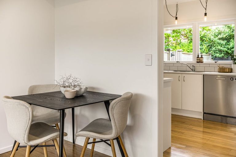 Photo of property in 3/17 Saltburn Road, Milford, Auckland, 0620