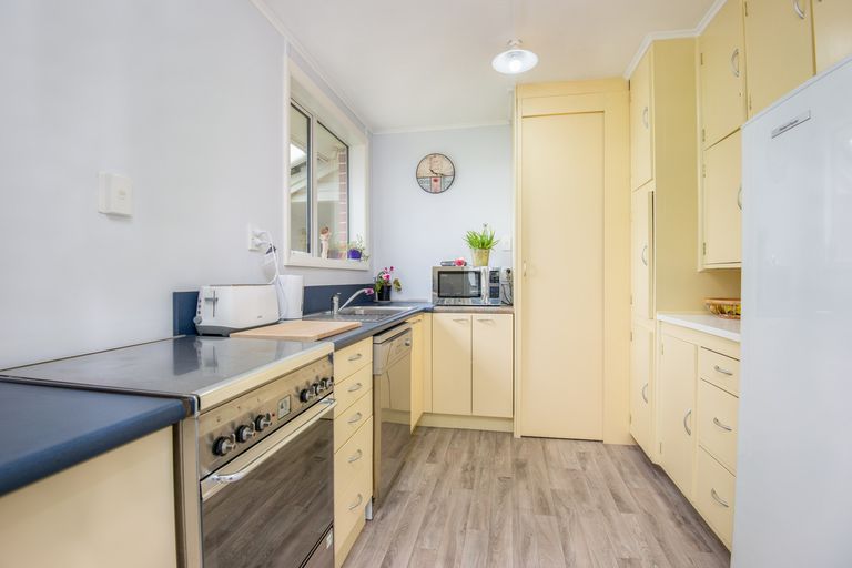 Photo of property in 27 Perth Street, Mosgiel, 9024