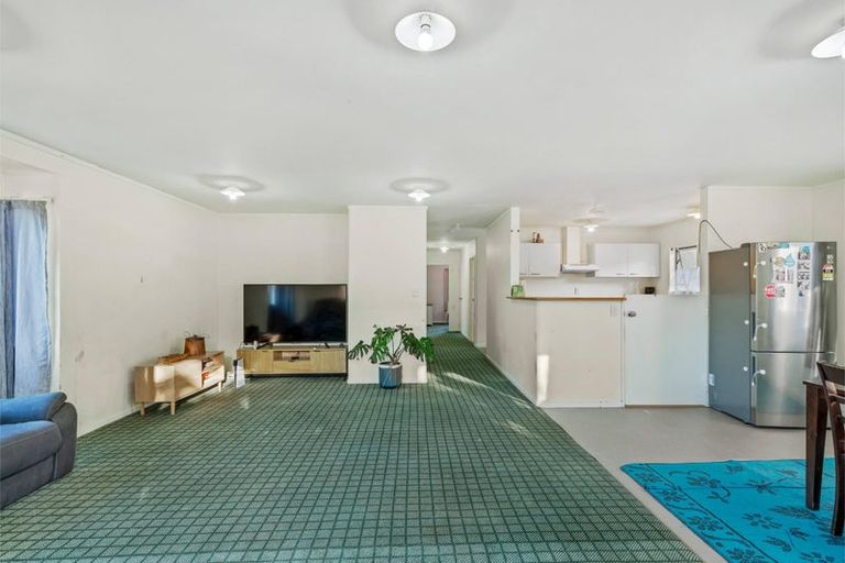 Photo of property in 16g Roick Parade, Glen Eden, Auckland, 0602