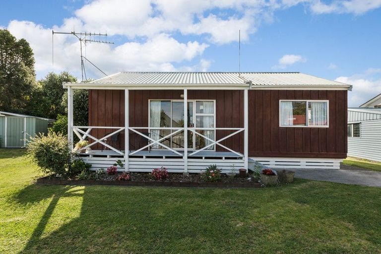 Photo of property in 104a Lowe Avenue, Thames, 3500