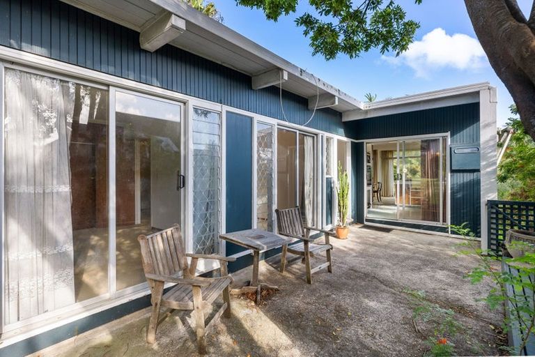 Photo of property in 6 The Esplanade, Castor Bay, Auckland, 0620