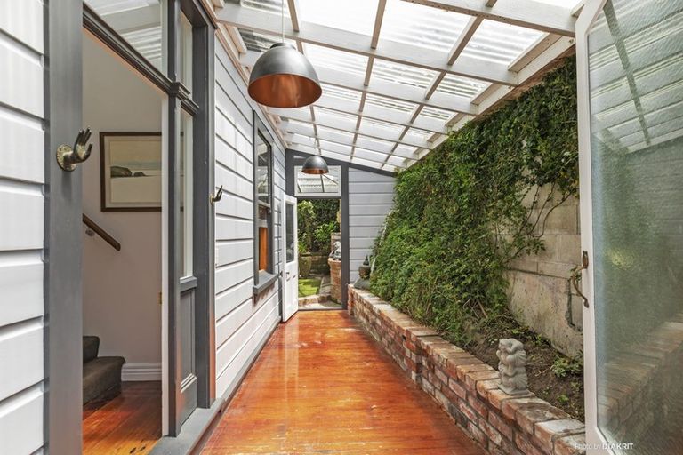 Photo of property in 62 Roseneath Terrace, Roseneath, Wellington, 6011