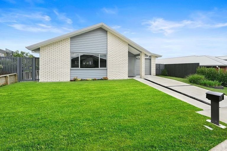 Photo of property in 7 Whanau Avenue, Baverstock, Hamilton, 3200