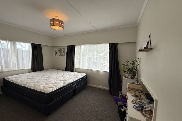 Photo of property in 23 Happy Valley Road, Owhiro Bay, Wellington, 6023