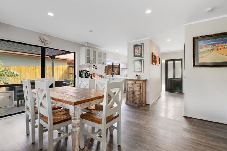 Photo of property in 70 Donald Street, Stanmore Bay, Whangaparaoa, 0932