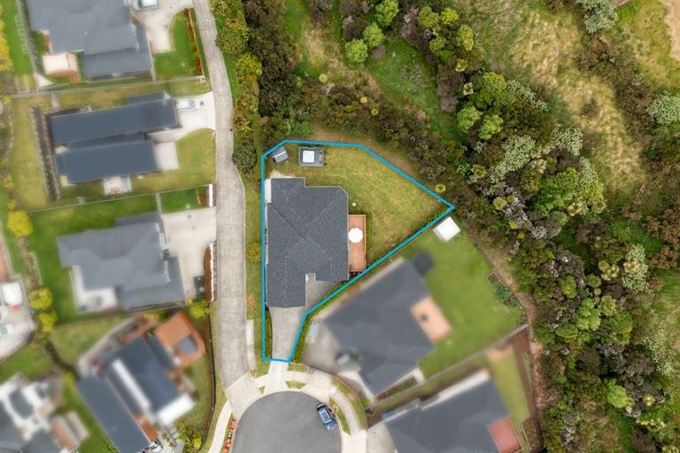 Photo of property in 11 Kahu Close, Orewa, 0931