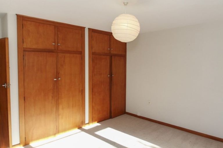 Photo of property in 32 Bryndwr Road, Fendalton, Christchurch, 8052