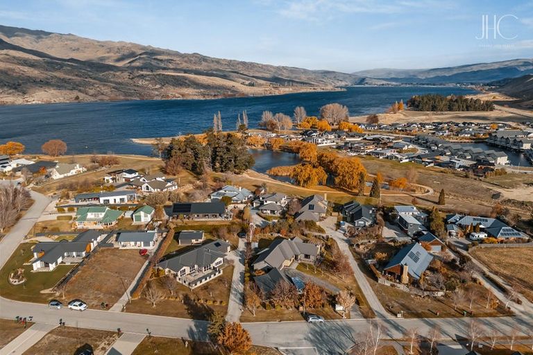 Photo of property in 18 Pisa Moorings Road, Mount Pisa, Cromwell, 9383