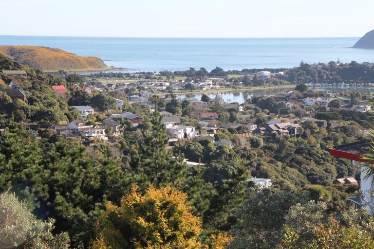 Photo of property in 48 Mercury Way, Whitby, Porirua, 5024