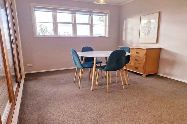 Photo of property in 53 Sunnyside Road, Sunnyvale, Auckland, 0612