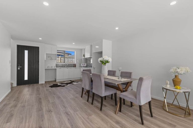 Photo of property in 30b Tawa Crescent, Manurewa, Auckland, 2102