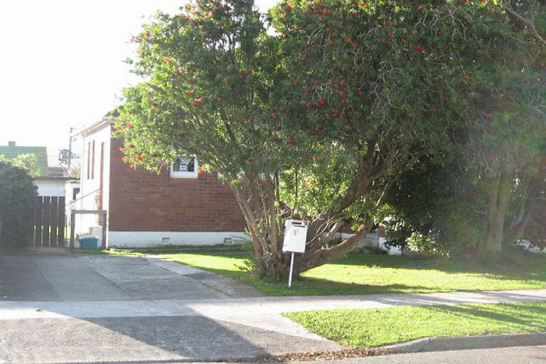 Photo of property in 18 Collett Street, Naenae, Lower Hutt, 5011