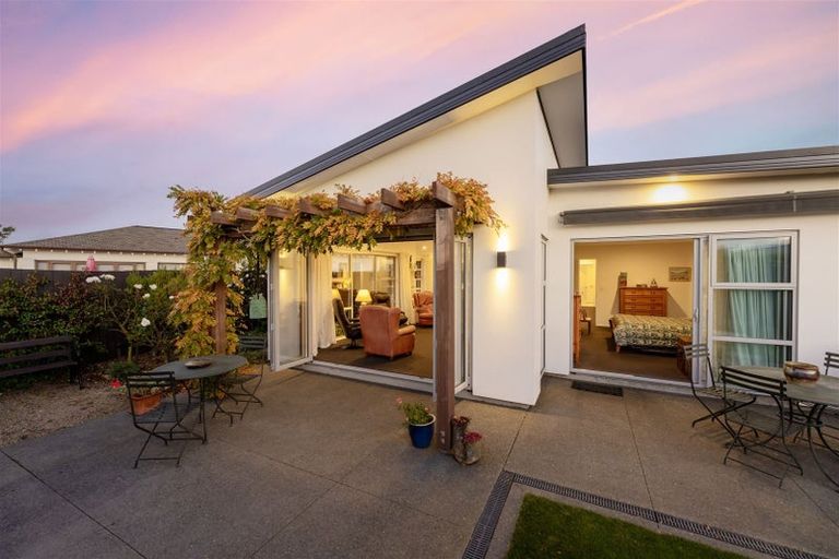 Photo of property in 33 Hamill Road, Halswell, Christchurch, 8025